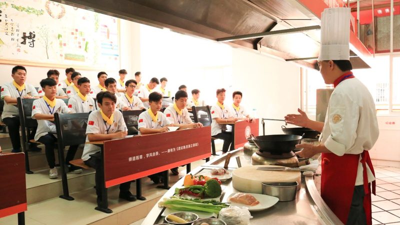 预制菜与料理包：一探究竟，揭秘两者差异