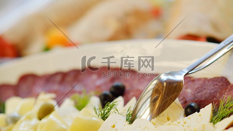 小型坚果炒货厂加盟代理：揭秘行业背后的秘密