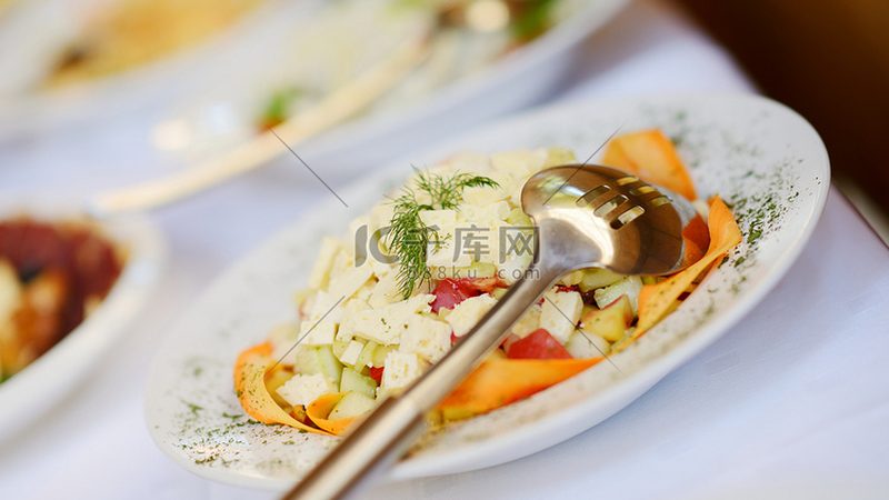 餐饮供应链品牌分类及区别：揭秘背后的秘密